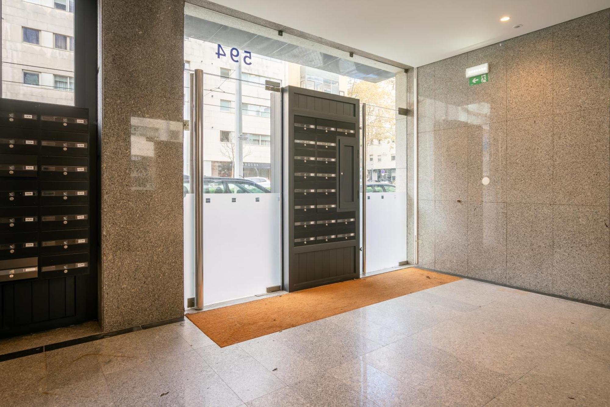 Host Wise - Trendy Spacious Flats - Matosinhos Matosinhos  Oda fotoğraf